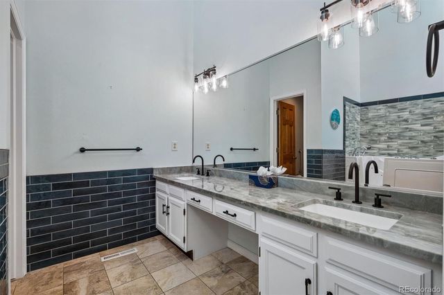 4282 S Fairplay Circle A, Aurora, CO 80014