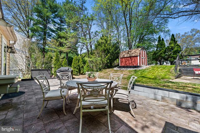 1105 VERMONT LN, Downingtown, PA 19335