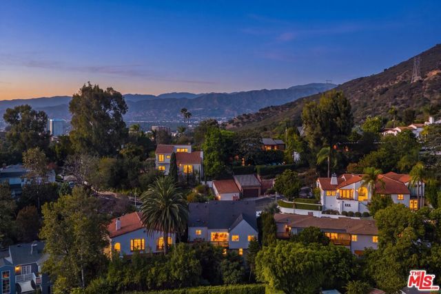 3141 E La Suvida Drive, Los Angeles, CA 90068
