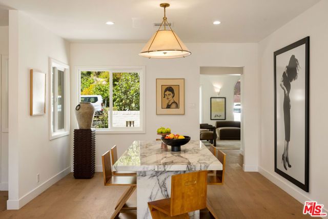 3141 E La Suvida Drive, Los Angeles, CA 90068