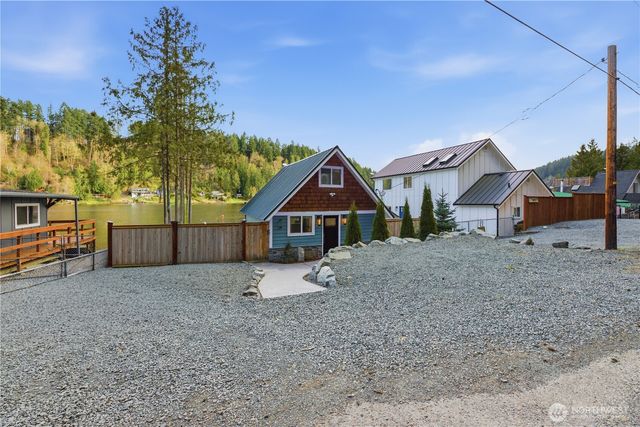 38811 Orville Road E, Eatonville, WA 98328