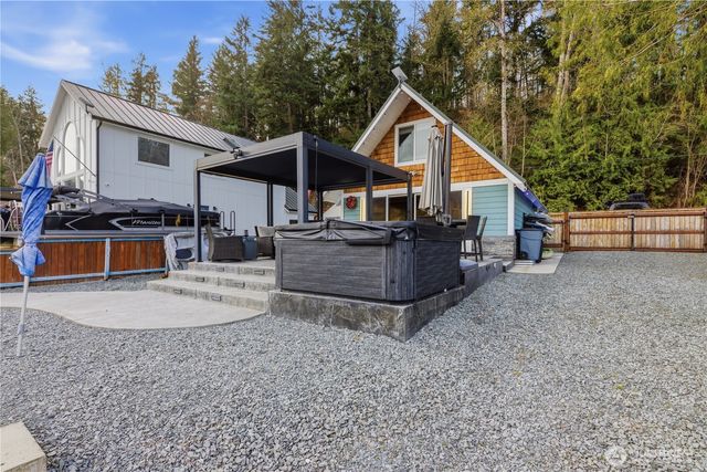38811 Orville Road E, Eatonville, WA 98328