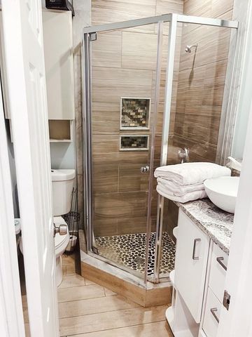 411 Beacon 10, Boston, MA 02115