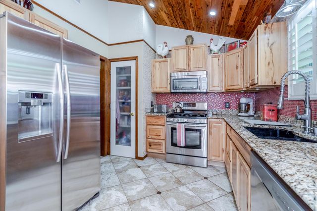 3908 LEWIS Drive, Amarillo, TX 79109