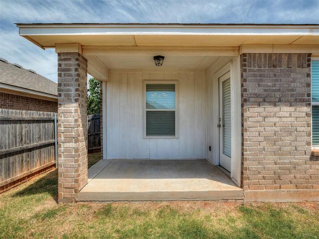 612 Blue Fish Court, Norman, OK 73069