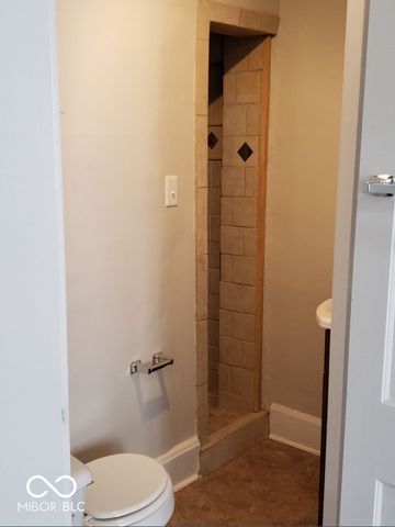 125 E 17th Street 1, Indianapolis, IN 46202