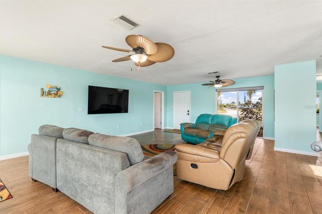 499 NOTSON TERRACE, Port Charlotte, FL 33952