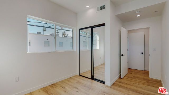 16012 Cantlay Street A, Van Nuys (los Angeles), CA 91406