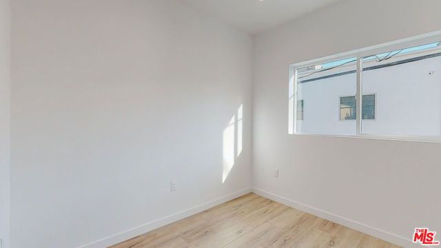 16012 Cantlay Street A, Van Nuys (los Angeles), CA 91406