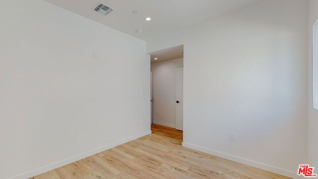 16012 Cantlay Street A, Van Nuys (los Angeles), CA 91406