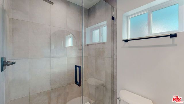 16012 Cantlay Street A, Van Nuys (los Angeles), CA 91406