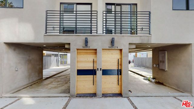 16012 Cantlay Street A, Van Nuys (los Angeles), CA 91406