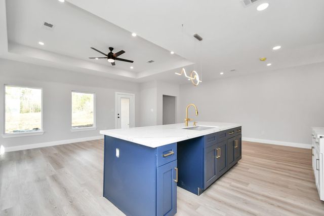 805 Road 5203, Cleveland, TX 77327