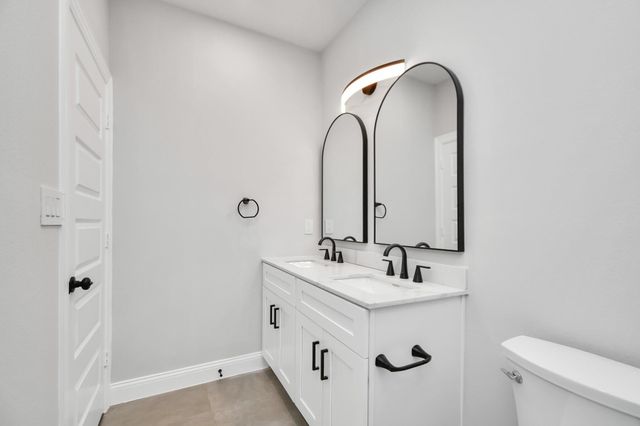 805 Road 5203, Cleveland, TX 77327