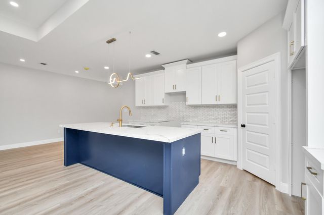 805 Road 5203, Cleveland, TX 77327