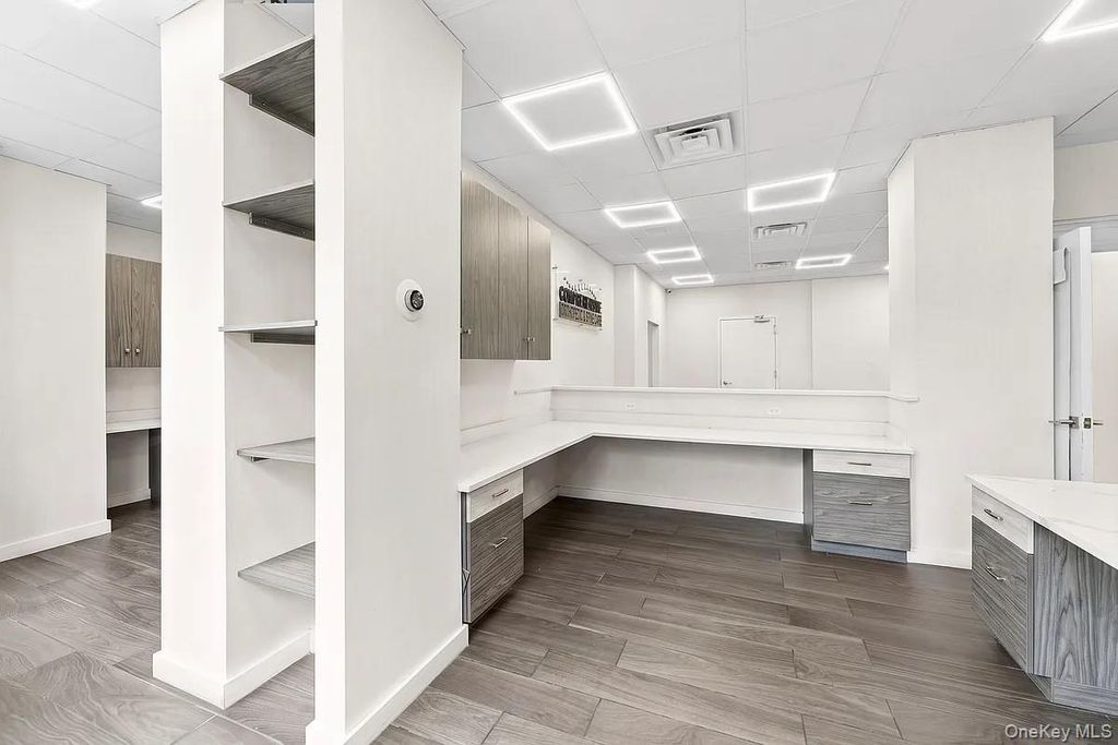62-40 97th Place #2BC 97th Place #2BC, Rego Park, NY 11374 — photo 2
