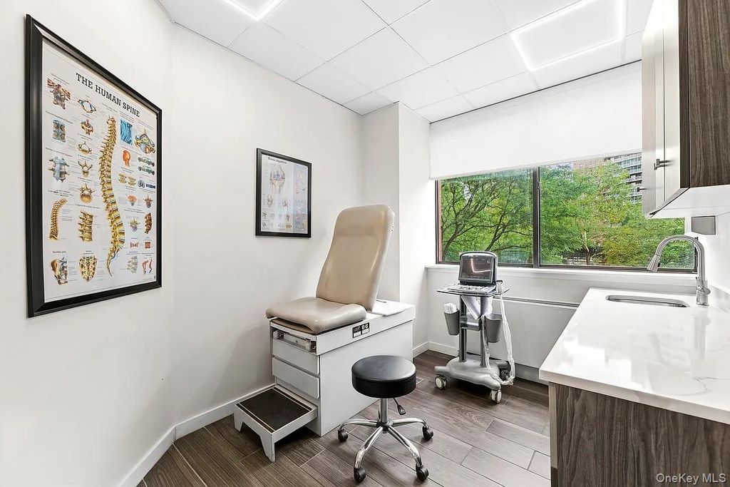 62-40 97th Place #2BC 97th Place #2BC, Rego Park, NY 11374 — photo 3