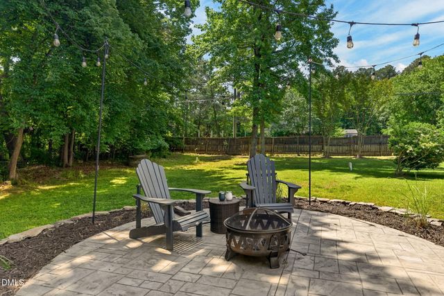 337 Stone Hedge Court, Holly Springs, NC 27540