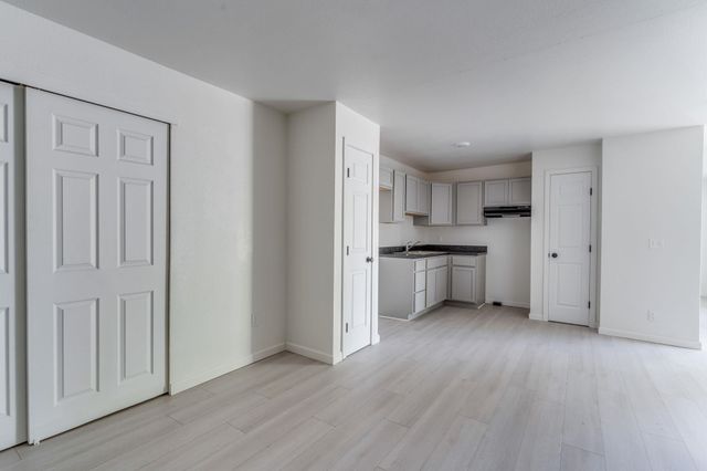 1522 E Del Mar St, Wichita, KS 67216