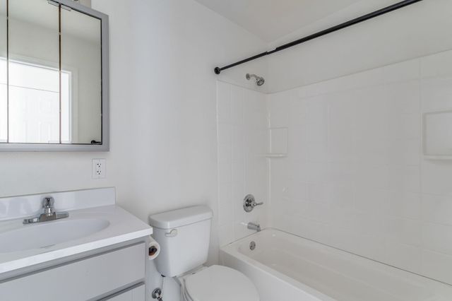 1522 E Del Mar St, Wichita, KS 67216