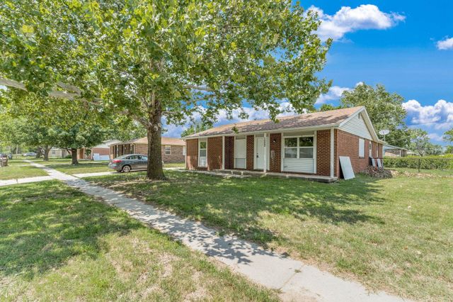 1522 E Del Mar St, Wichita, KS 67216