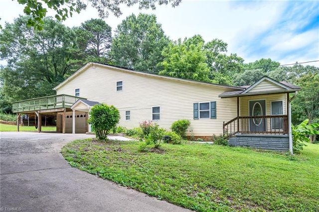4200 Mineral Avenue, Winston-salem, NC 27105