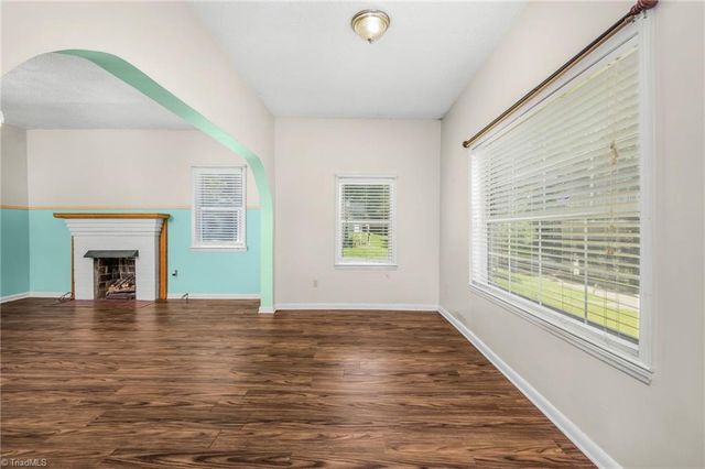 4200 Mineral Avenue, Winston-salem, NC 27105