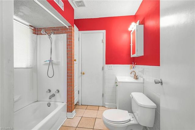 4200 Mineral Avenue, Winston-salem, NC 27105