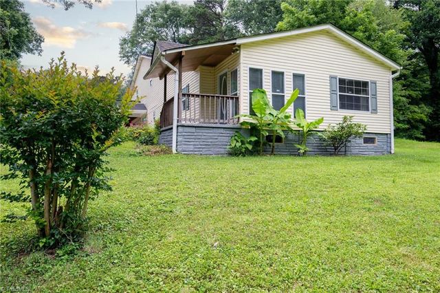 4200 Mineral Avenue, Winston-salem, NC 27105
