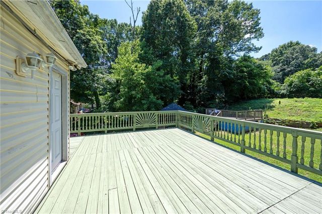 4200 Mineral Avenue, Winston-salem, NC 27105