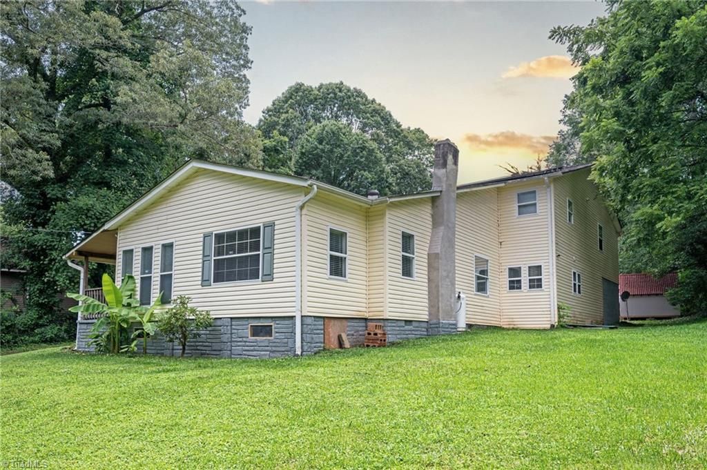 4200 Mineral Avenue, Winston-salem, NC 27105
