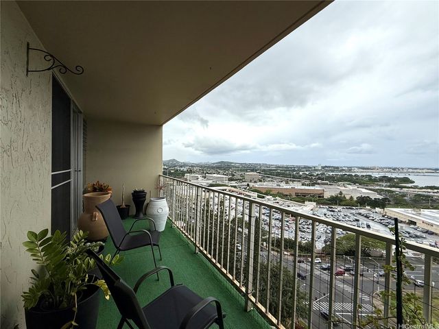 98-099 Uao Place 1605, Aiea, HI 96701