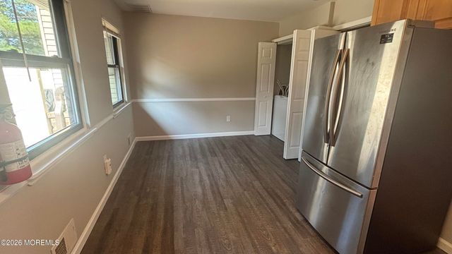 41 Village Green Way, Hazlet, NJ 07730