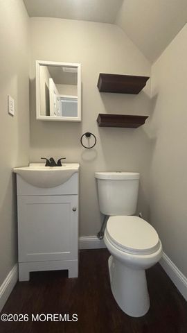 41 Village Green Way, Hazlet, NJ 07730