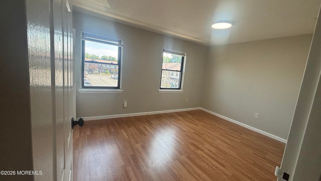 41 Village Green Way, Hazlet, NJ 07730