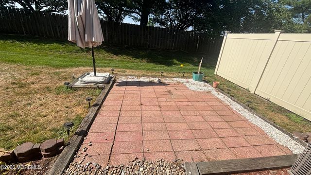 41 Village Green Way, Hazlet, NJ 07730