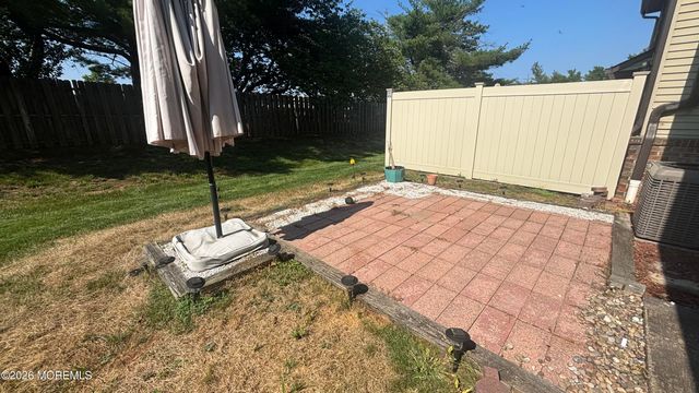 41 Village Green Way, Hazlet, NJ 07730