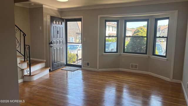 41 Village Green Way, Hazlet, NJ 07730