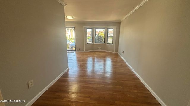 41 Village Green Way, Hazlet, NJ 07730