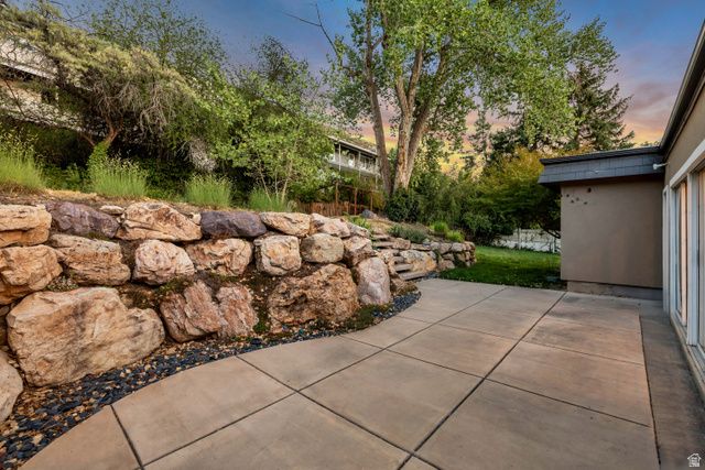 4845 S BRON BRECK ST, Holladay, UT 84117