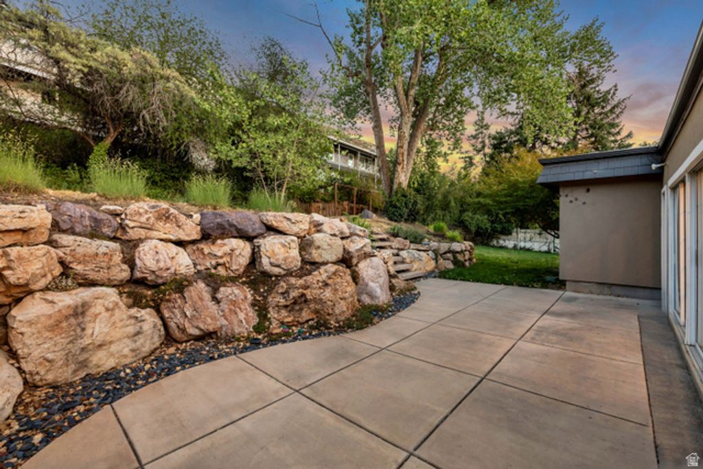 4845 S BRON BRECK ST, Holladay, UT 84117 — photo 5