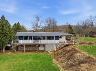 438 Lindsay Rd, Jackson Twp, PA 16063