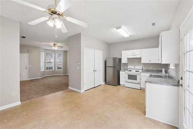 6097 Camden Forrest Cove, Riverdale, GA 30296