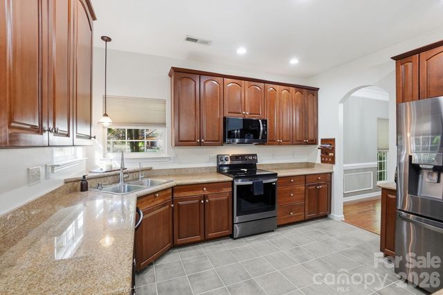 734 Lynnwood Farms Drive, Fort Mill, SC 29715