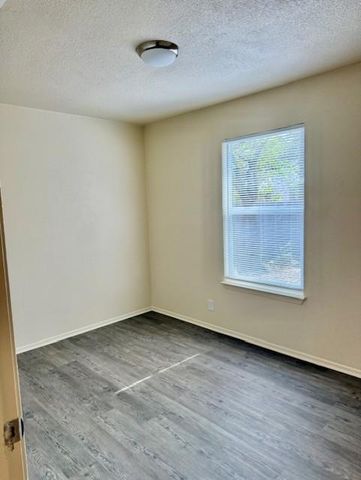 1405 Oak Meadows CV, Round Rock, TX 78681