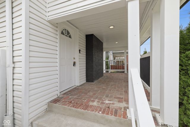 2219 E New York Street, Indianapolis, IN 46201