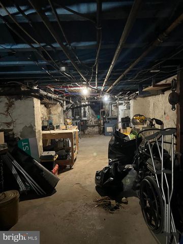 2947 W GIRARD AVE, Philadelphia, PA 19130