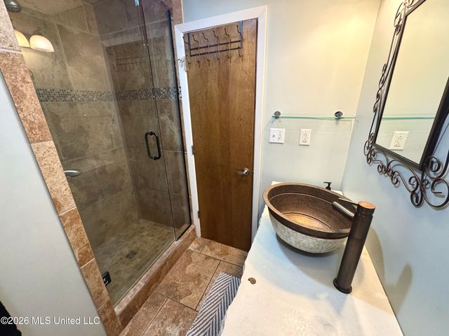 228 Yazoo Avenue, A, Clarksdale, MS 38614