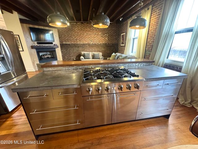 228 Yazoo Avenue, A, Clarksdale, MS 38614