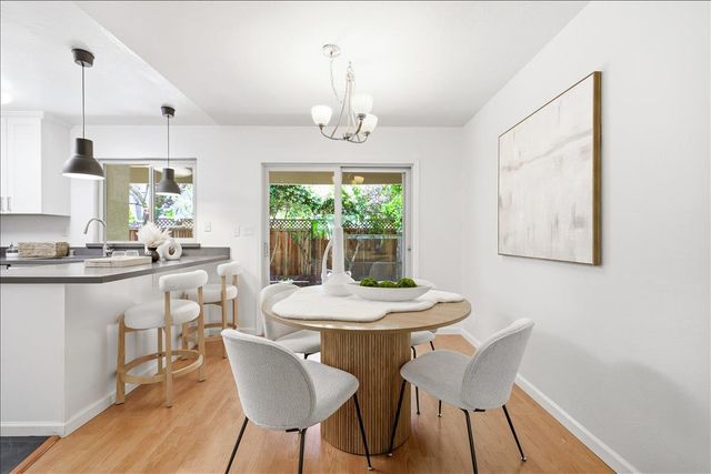 436 Sierra Vista Avenue 8, Mountain View, CA 94043